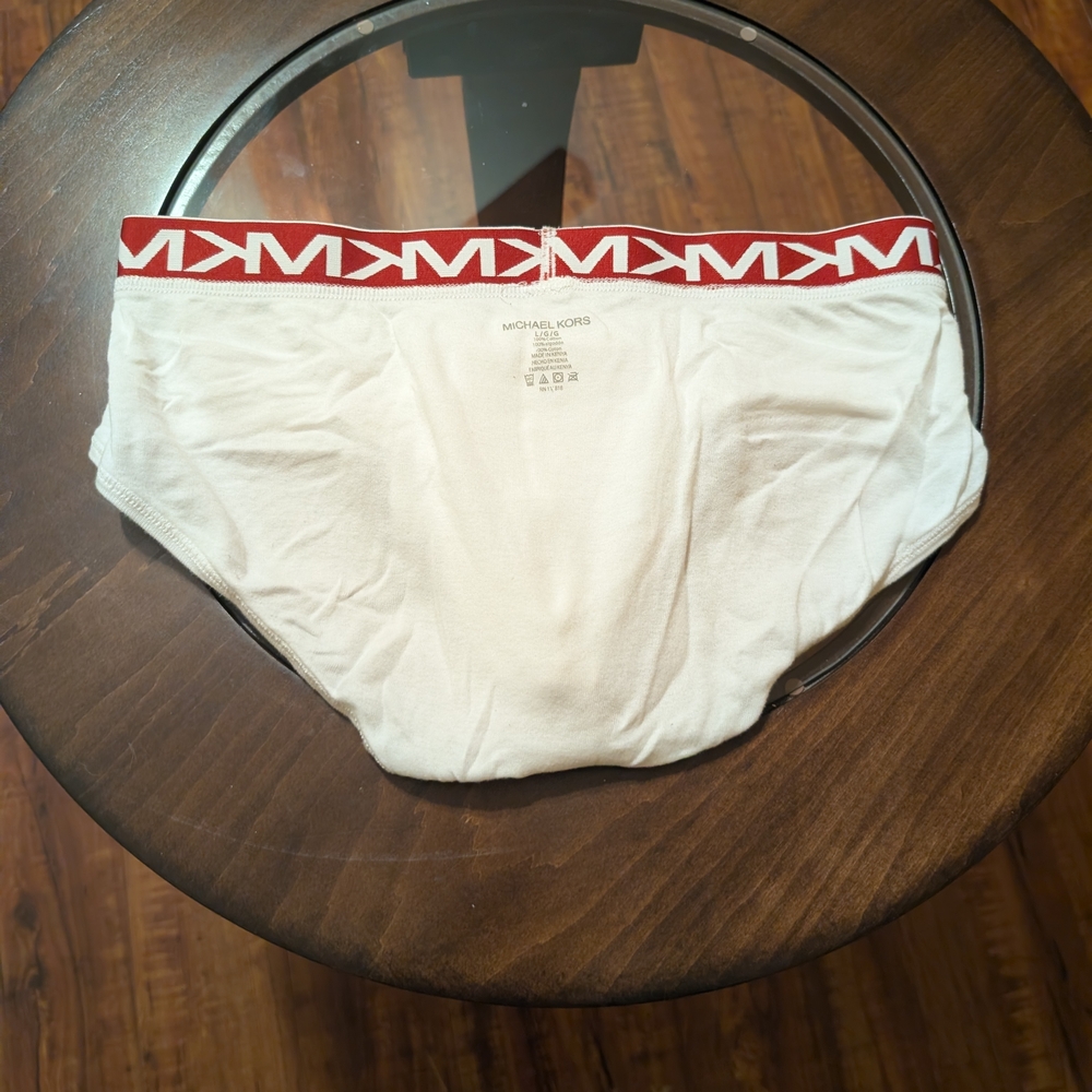 Michael Kors White Briefs with Red Logo Band - Picture 4 of 4